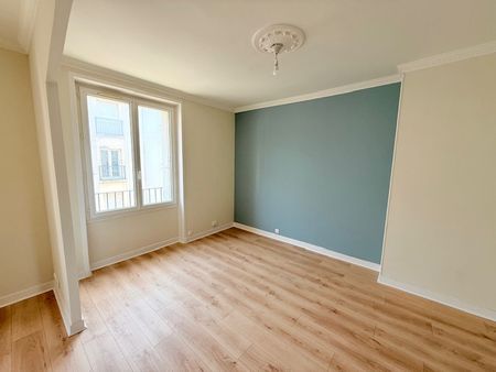 Brest Centre Siam T3 double salon/séjour 55 M2 - Photo 2