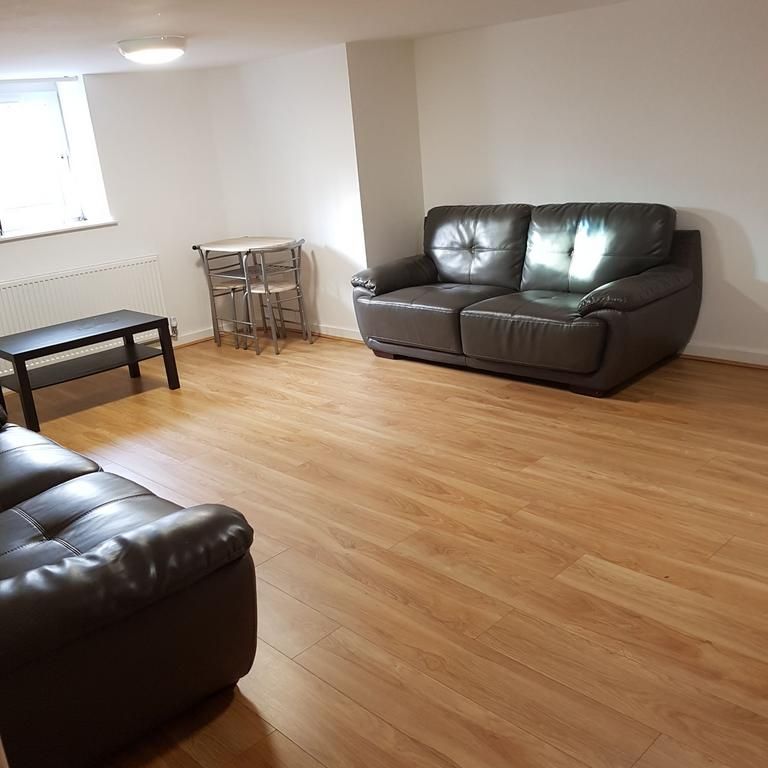 2 bedroom apartment to rent - Photo 1