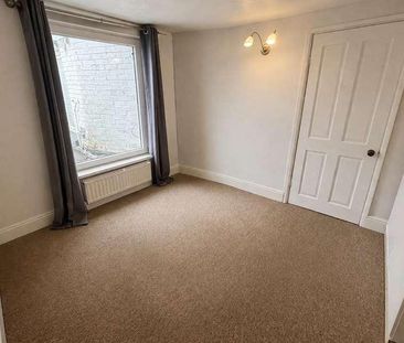 Village Road, Gosport, PO12 - Photo 3