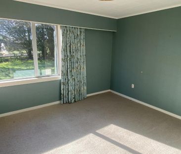 403 Riverton-Wallacetown Highway, Wallacetown - Photo 6