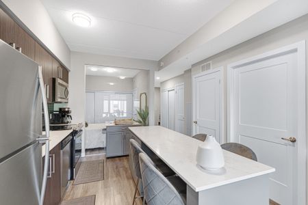 For Lease - 15 Queen Street Unit# 1009, Hamilton, Ontario - Photo 3