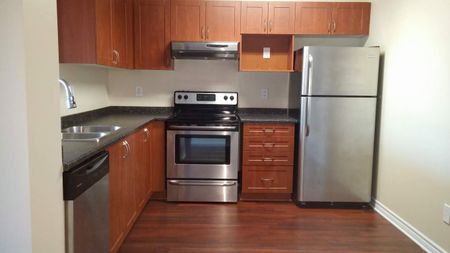 The Queensbury - Photo 2