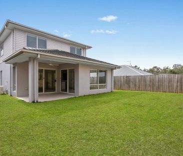 Stylish Family Home in Pimpama - Photo 2