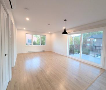 Nouvelle construction 1er juin** Condo 3 1/2 Vieux Longueuil Rive-Sud - Photo 2