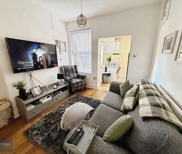 2 bedroom House To Let - Photo 3