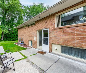 For Lease - 200 Cortleigh Boulevard, Toronto, Ontario - Photo 2