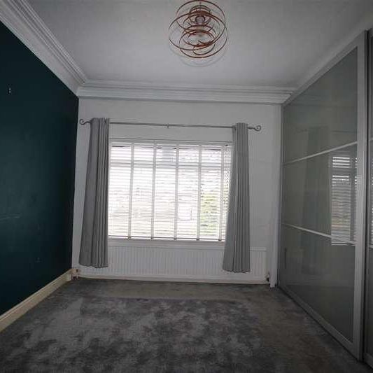 Harrogate Road, Bradford, BD2 - Photo 1