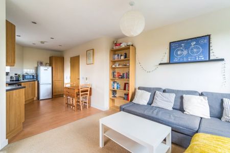 1 bedroom flat to rent - Photo 4