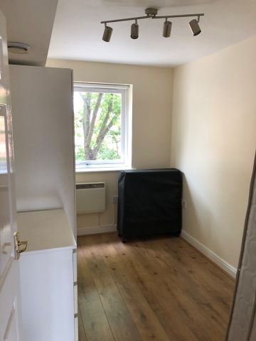 2 Bed Flat, Bruford Court, SE8 - Photo 4