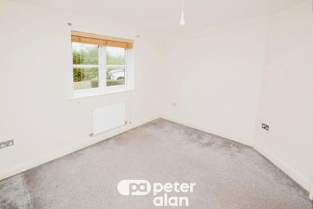 Amelia Way, NEWPORT - Photo 4