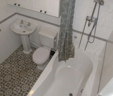 Laurel Crescent - Photo 1