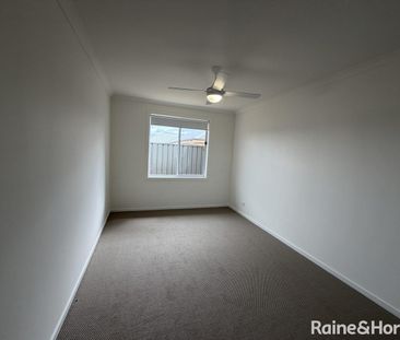 Brand new 4 bedroom home with large yard - Photo 6