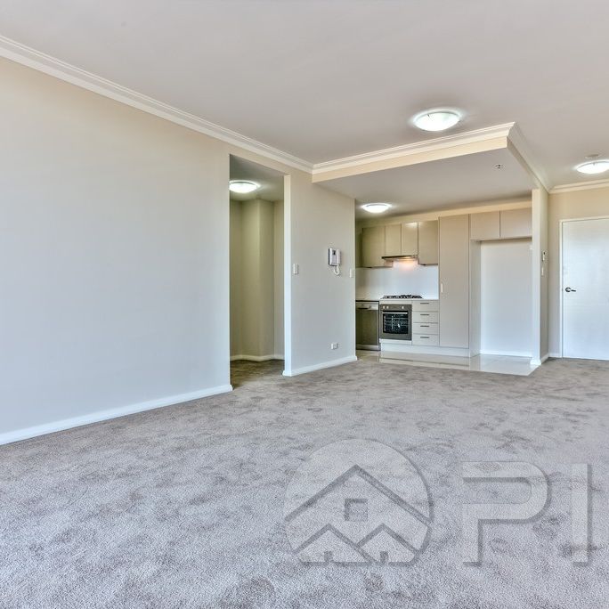 Modern 1 bedroom apartment with FREE GYM in Unrivalled Location! - Photo 1