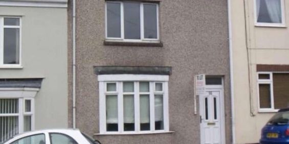 3 bedroom house of multiple occupation to rent - Photo 3