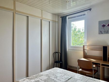 APPARTEMENT T2 [MEUBLE] A LOUER A ROANNE - GARE - Photo 3