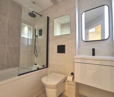 3 bed house to rent in Sparrows Herne, Bushey Heath, WD23 - Photo 5