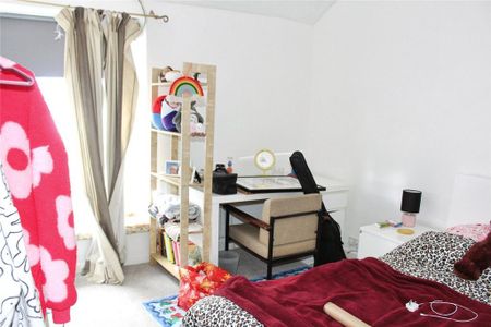 5 bedroom terraced house to rent - Photo 5