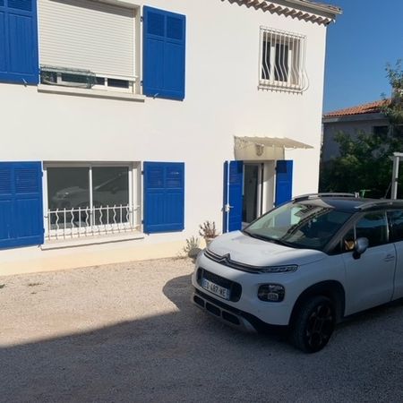 Location Appartement 3 pièces 51m² HYERES 83400 - Photo 3