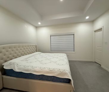 For Lease - 70 FRUITFUL Crescent, Whitby, Ontario - Photo 6