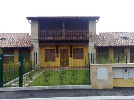 Alquiler de chalet adosado en Barrio Mermon, 12 a - Photo 4