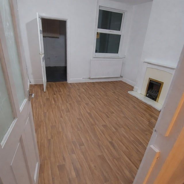 3 Bed End Terrace, Westwood Road, NG2 - Photo 1