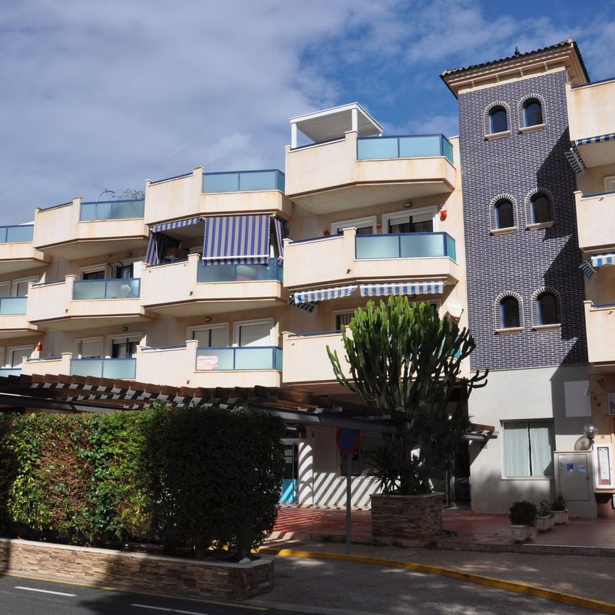 Alquiler de ático en Calle San Antonio, 2 - Photo 1