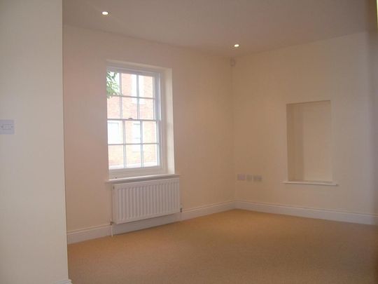 1 bedroom maisonette to rent - Photo 1