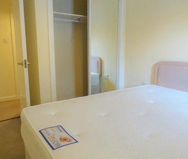 2 Bed Flat - Photo 5