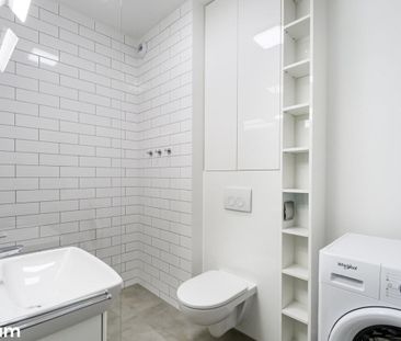 Targowa, duża kawalerka w odnowionej kamienicy - Zdjęcie 3