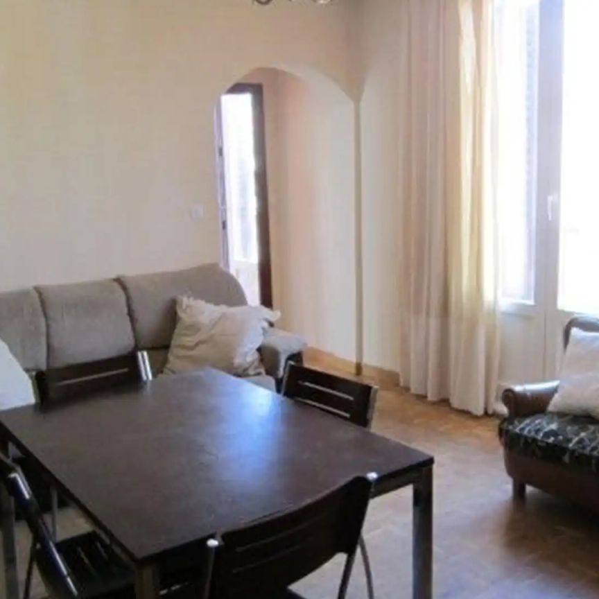 Piso de alquiler en Calle de la Victoria, Sol - Photo 1