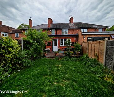 3 Bed Terraced House, Bindon Green, SM4 - Photo 1