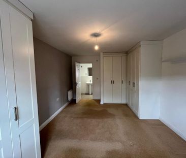 4 bedroom detached house to rent - Photo 5