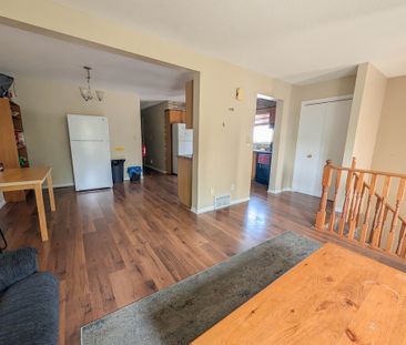 **ALL INCLUSIVE** STUDENT ROOMS FOR RENT IN WELLAND!! - Photo 2