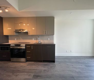 For Lease - 188 Fairview Mall Drive Unit# 526, Toronto, Ontario - Photo 6