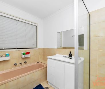 47 Enid Lorimer Circuit, Chisholm ACT 2905 - House For Rent | Domain - Photo 3