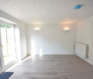 Micklefield Road, High Wycombe, Buckinghamshire,HP13 - Photo 2