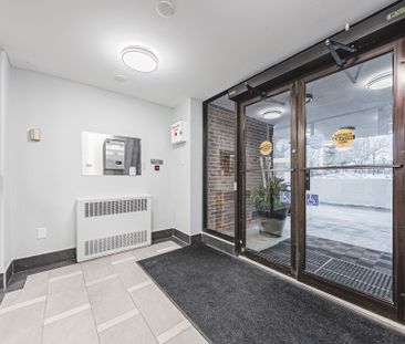 For Lease - 2220 Marine Drive Unit# 2002, Oakville, Ontario - Photo 1