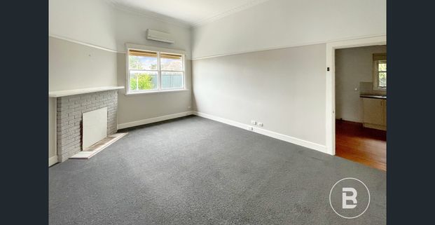 BEAUTIFUL THREE BEDROOM HOME IN BALLARAT EAST! - Photo 1