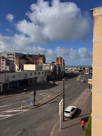 Location Appartement 2 pièces 59m² - Photo 3