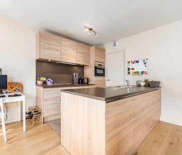 Prachtig 2 slaapkamer appartement + ruime garage te Beveren - Photo 6