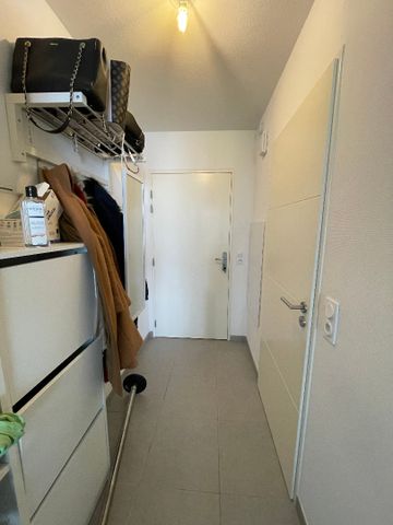 Location Appartement 1 pièce 23m² - Photo 4