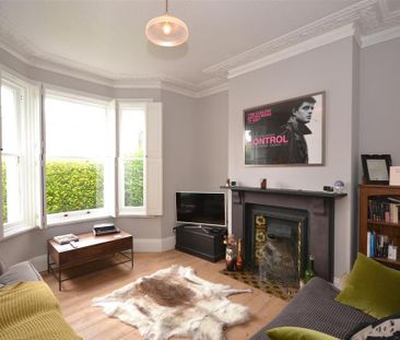 2 bedroom end of terrace house to rent - Photo 1