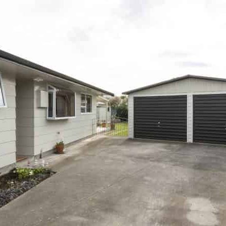 Fresh on Ferndale! - Photo 1