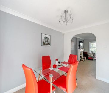 3 bedroom semi-detached house to rent - Photo 4
