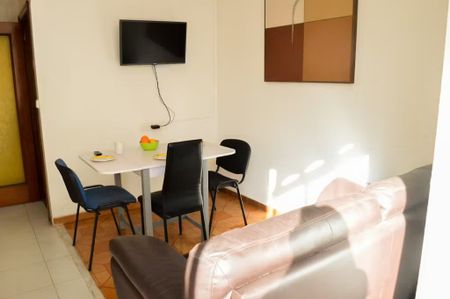 Carrer de la República Argentina, Valencia, Valencian Community 46021 - Photo 3