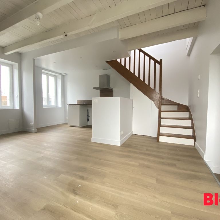 Location Maison 2 pièces 43m² ST SULPICE DES LANDES 35390 - Photo 1