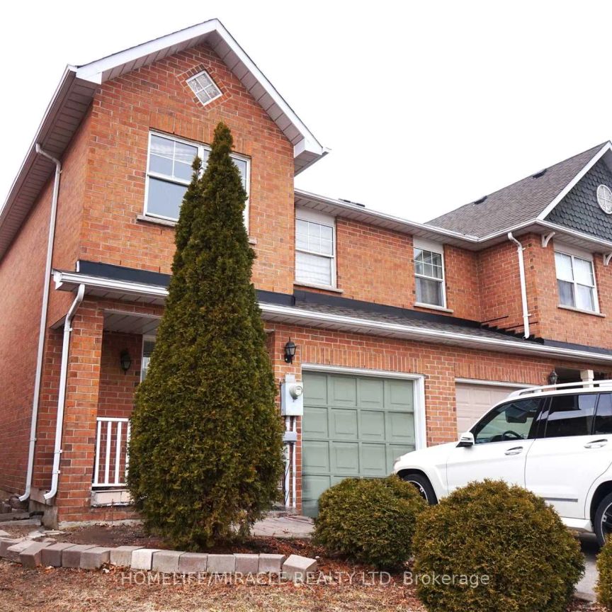 Condo Townhouse For Lease | W9030020 - Photo 1