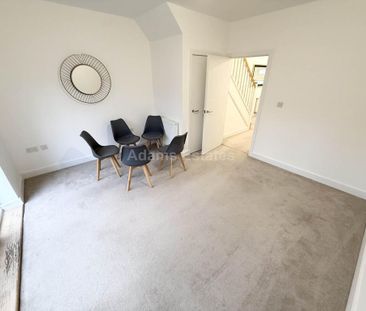 4 bedroom townhouse to rent - Photo 2