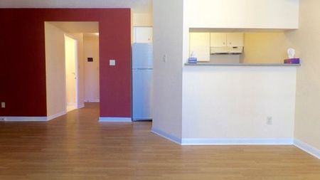 For Lease - 24 Wellesley Street Unit# 2206, Toronto, Ontario - Photo 4