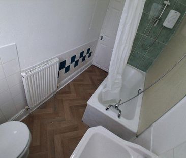 2 bedroom terraced house to rent - Photo 6